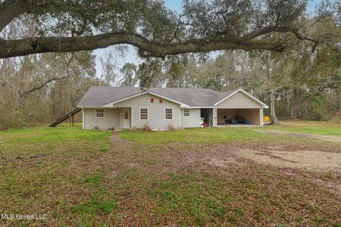 6291 Ball Park Rd, Pass Christian, MS 39571