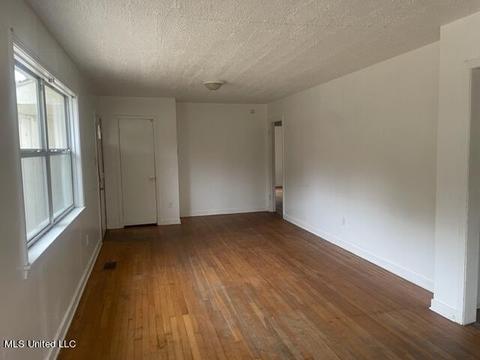 340 Barnes St, Jackson, MS 39206 photo 3
