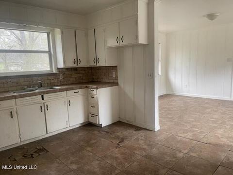 340 Barnes St, Jackson, MS 39206 photo 14