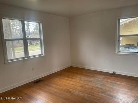 340 Barnes St, Jackson, MS 39206 photo 9