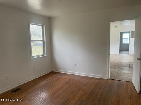 340 Barnes St, Jackson, MS 39206 photo 6