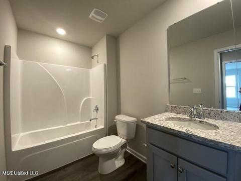 1064 Enclave Cir, Long Beach, MS 39560 photo 15