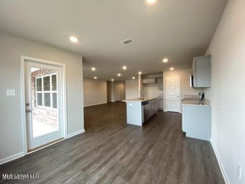 1064 Enclave Cir, Long Beach, MS 39560 photo 6