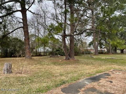 3901 Juniper St, Moss Point, MS 39563 photo 9