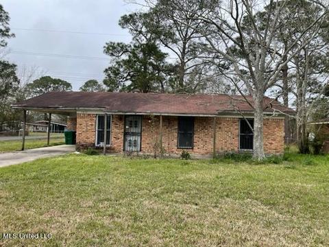3901 Juniper St, Moss Point, MS 39563 photo 1