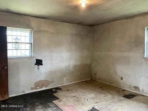 3901 Juniper St, Moss Point, MS 39563 photo 7