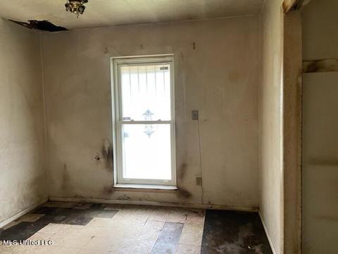 3901 Juniper St, Moss Point, MS 39563 photo 5