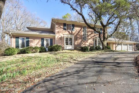 460 Glenway Dr, Jackson, MS 39216 photo 1