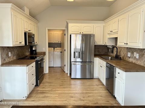 439 Springhill Pt, Brandon, MS 39047 photo 11
