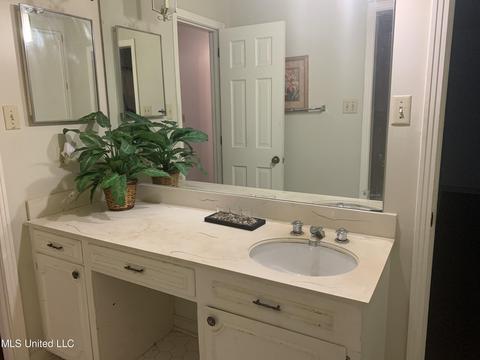 2726 Hemingway Cir, Jackson, MS 39209 photo 6