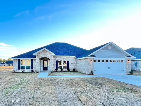6211 Diamond Ln, Biloxi, MS 39532
