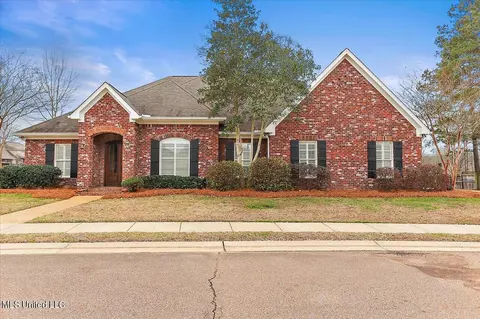 138 Grandeur Dr, Brandon, MS 39042