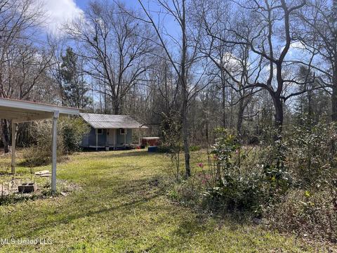 8301 Greenfields Rd, Moss Point, MS 39562 photo 3
