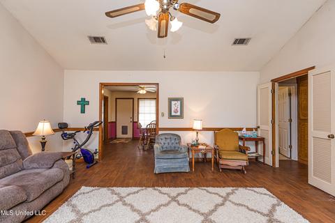 210 Timbermill Dr, Madison, MS 39110 photo 4