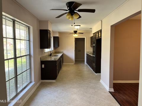 3918 Riverpine Rd, Moss Point, MS 39563 photo 8