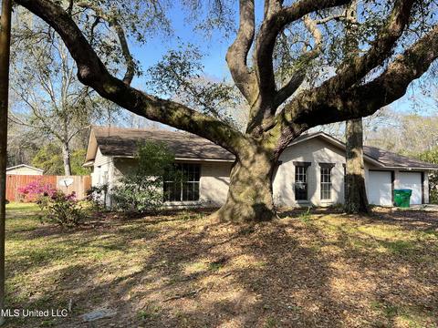 3918 Riverpine Rd, Moss Point, MS 39563 photo 3