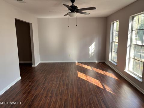 3918 Riverpine Rd, Moss Point, MS 39563 photo 4