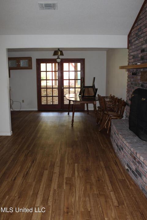 9908 Cedarcliff Dr, Moss Point, MS 39562 photo 14