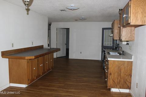 9908 Cedarcliff Dr, Moss Point, MS 39562 photo 13