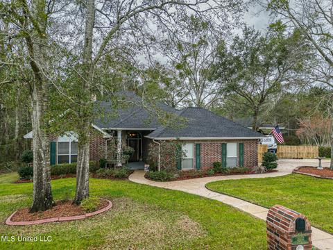 13002 Riverwalk Cir, Biloxi, MS 39532 photo 1