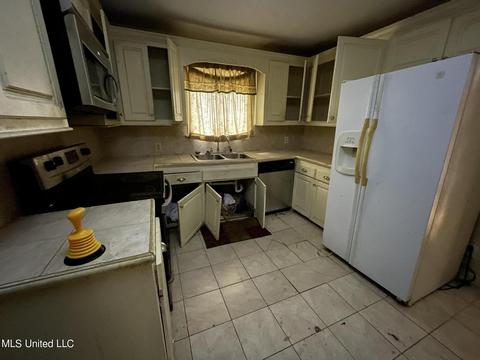 4137 Plaza St, Jackson, MS 39206 photo 6
