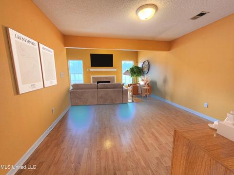 9937 Fox Run Dr, Olive Branch, MS 38654 photo 5
