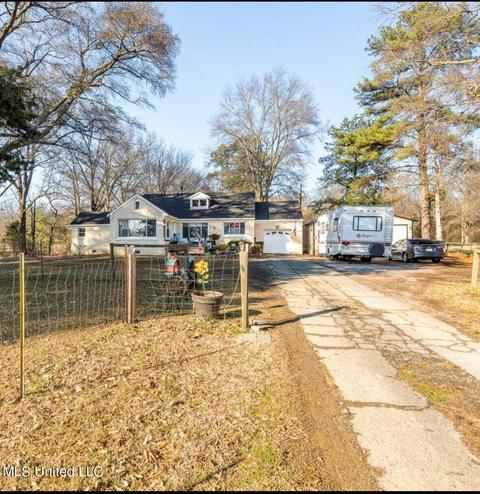 1114 W Oak Grove Rd, Hernando, MS 38632 photo 2