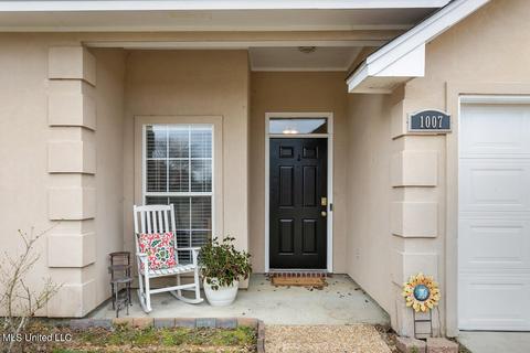 1007 Stonehendge Dr, Brandon, MS 39042 photo 3