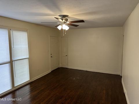 219 Pine Lawn Pl, Jackson, MS 39204 photo 4