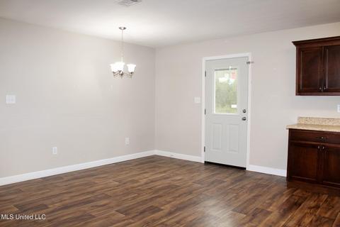 121 Joe Thomas Rd, Lucedale, MS 39452 photo 9