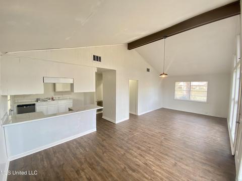 206 NE 7th Ave, Magee, MS 39111 photo 2