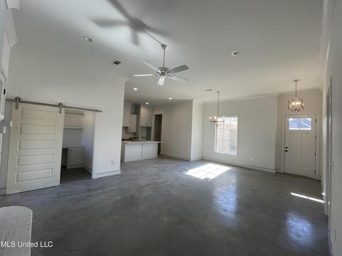 131 Ashby Ridge Dr, Canton, MS 39046 photo 2