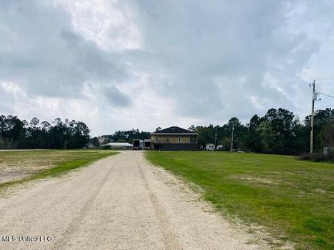 9003 Kiln Waveland Cutoff Rd, Waveland, MS 39576