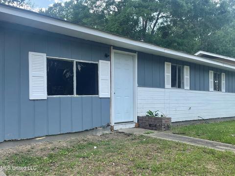 5635 Magnolia Dr, Jackson, MS 39209 photo 1