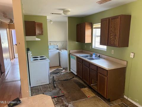 1212 New Hope Rd, Wiggins, MS 39577 photo 2