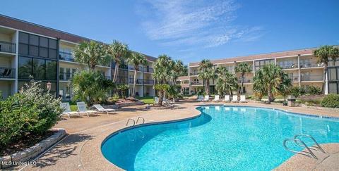 2046 Beach Blvd #D105, Biloxi, MS 39531