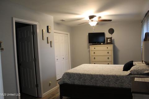 3900 Torres St, Moss Point, MS 39563 photo 9
