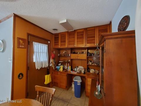 2801 Dantzler St, Moss Point, MS 39563 photo 9