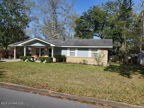 2801 Dantzler St, Moss Point, MS 39563 photo 3