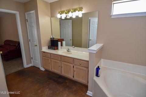 1423 Ivy Dr, Hernando, MS 38632 photo 13