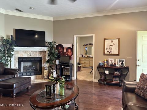 307 Riser St, Byram, MS 39272 photo 7