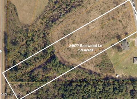 24977 Eastwood Ln, Lucedale, MS 39452