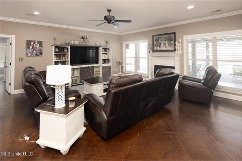 530 Mcneese Dr, Nesbit, MS 38651 photo 5