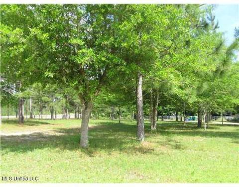 15431 Lanfair Rd, Biloxi, MS 39532 photo 1