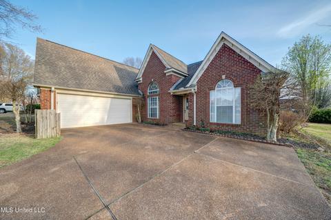 9603 S Geneva Loop, Olive Branch, MS 38654 photo 2