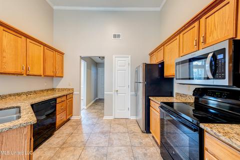 9603 S Geneva Loop, Olive Branch, MS 38654 photo 8
