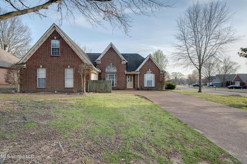 9603 S Geneva Loop, Olive Branch, MS 38654 photo 1