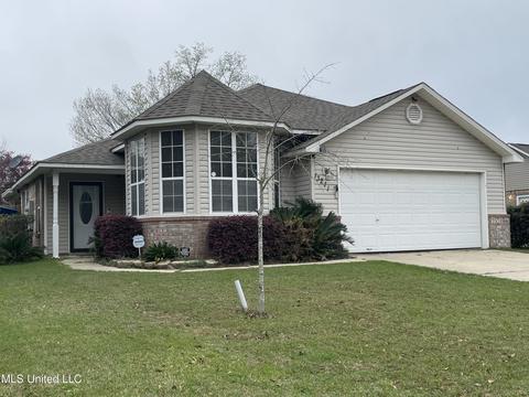 13211 Trailwood Dr, Gulfport, MS 39503