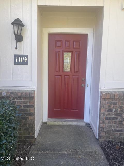 109 Lakebend Cir, Brandon, MS 39042 photo 2