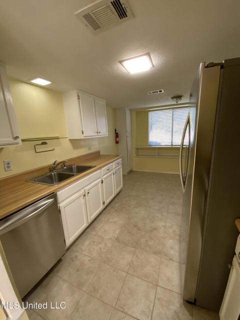 109 Lakebend Cir, Brandon, MS 39042 photo 6